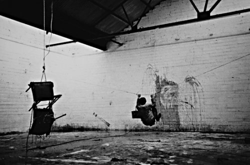 Between the Wall and the Floor – Part 1 - Details Between the Wall and the Floor – Part 1 - Details
