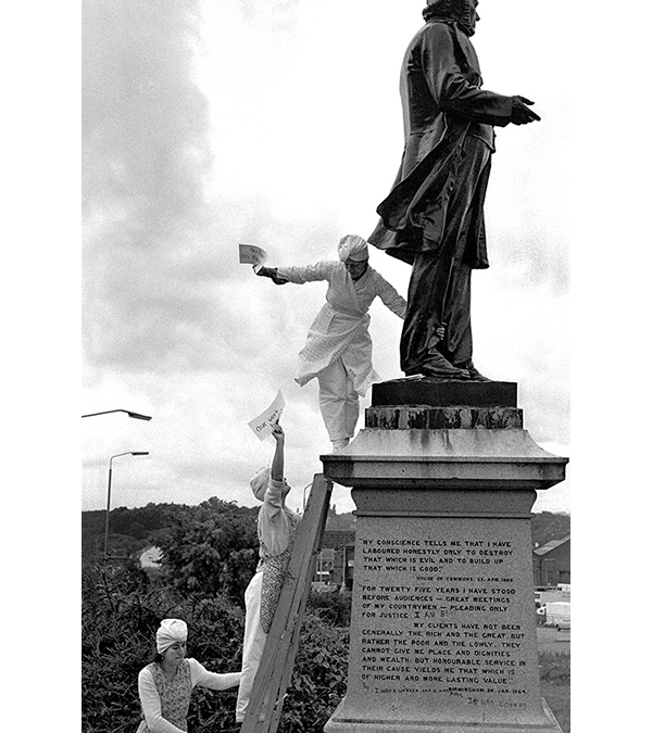 Monument to working Women by Monica Ross